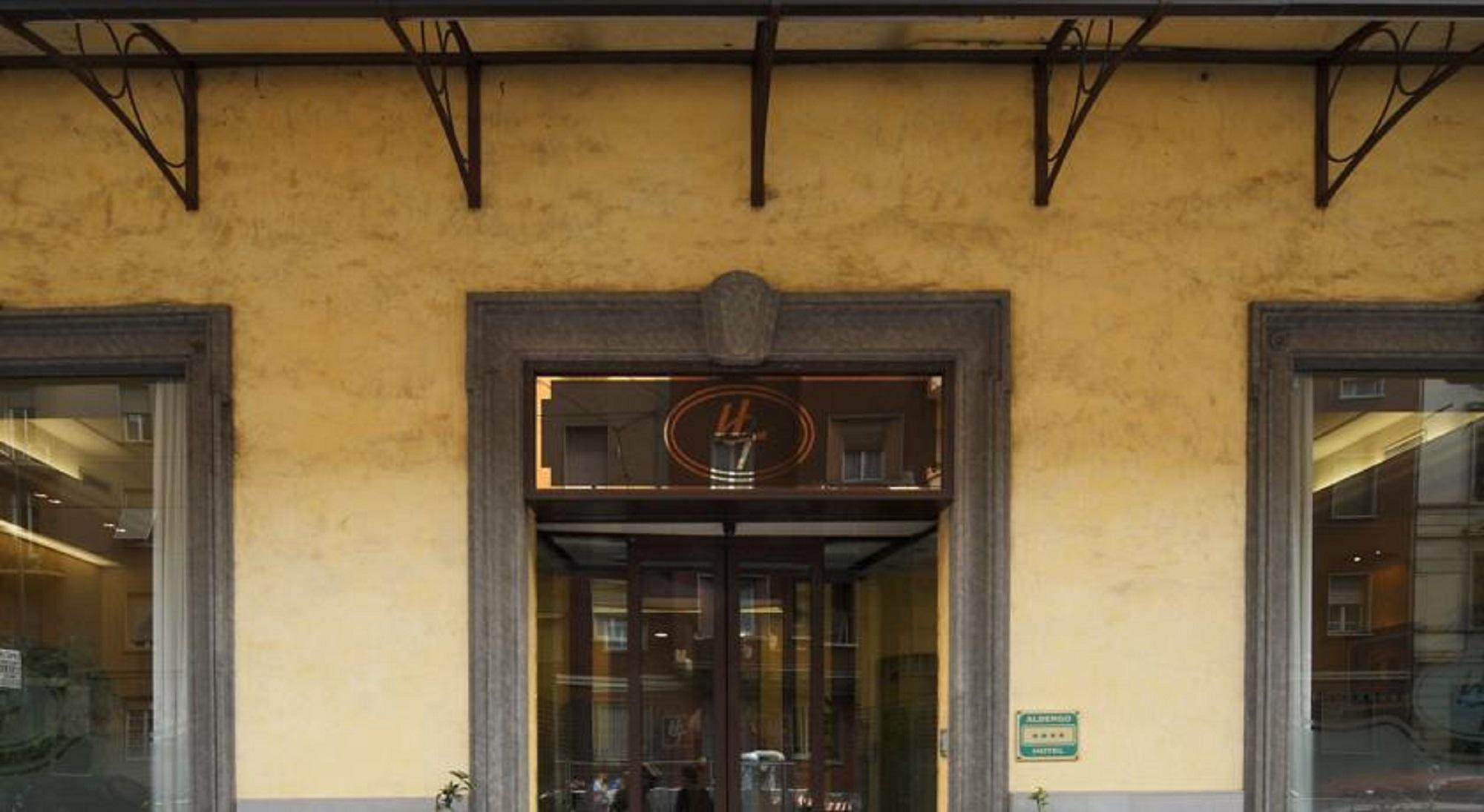 Hotel Terminal Milano Esterno foto
