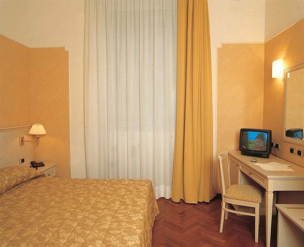 Hotel Terminal Milano Esterno foto
